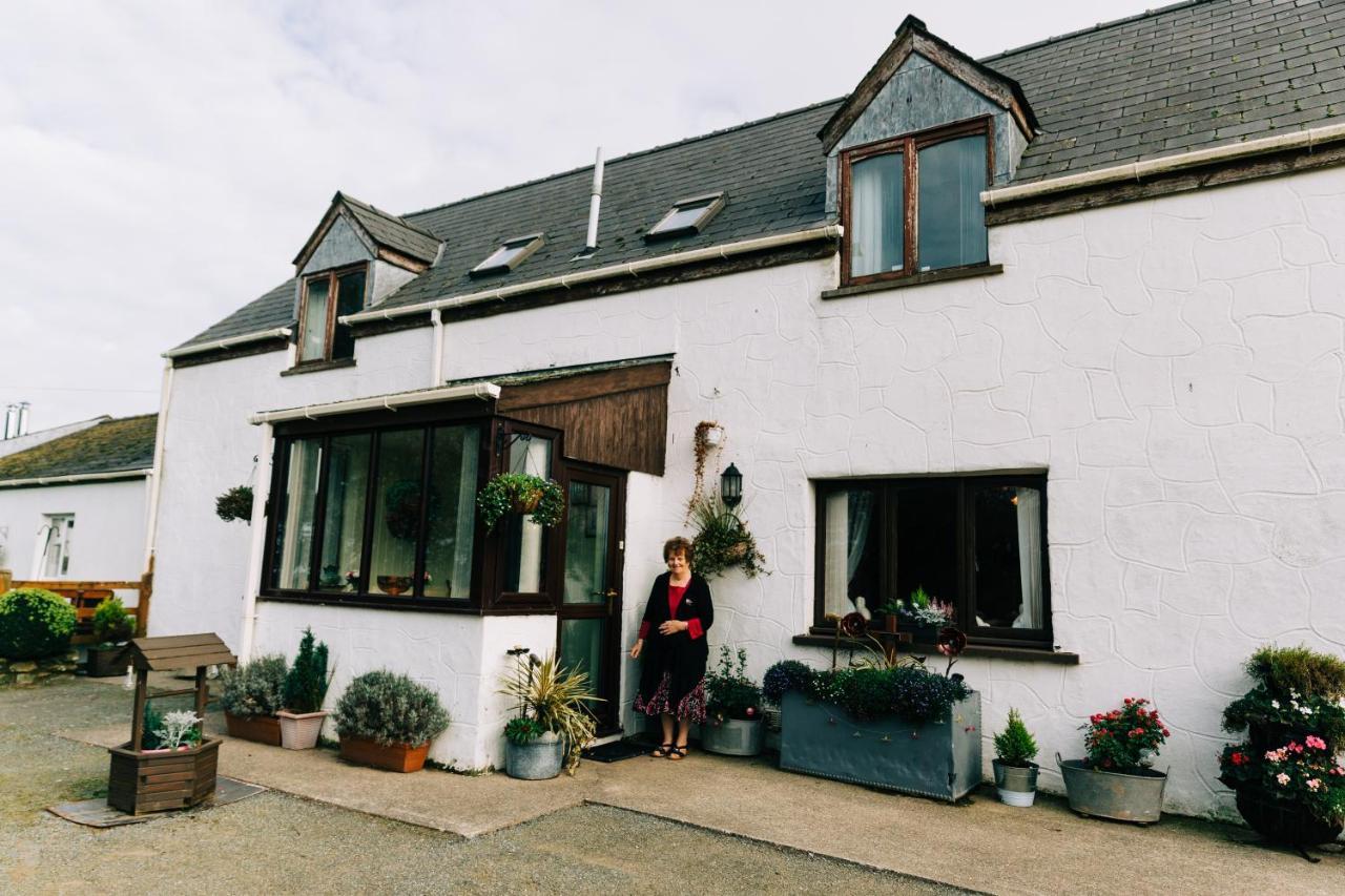 The Farmhouse Lochmeyler Llandeloy 외부 사진