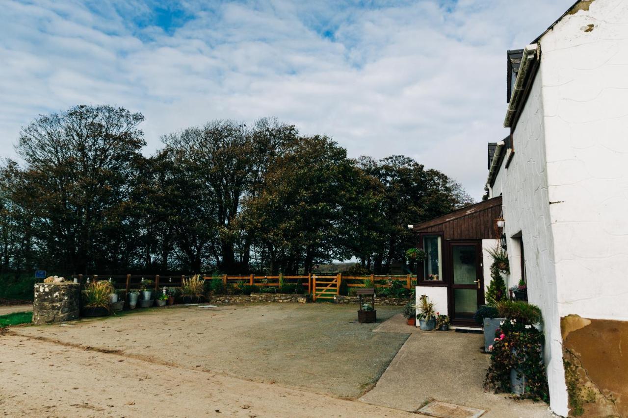 The Farmhouse Lochmeyler Llandeloy 외부 사진